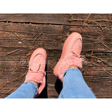 Load image into Gallery viewer, Shoes - Fluffy Moccasin - Pink
